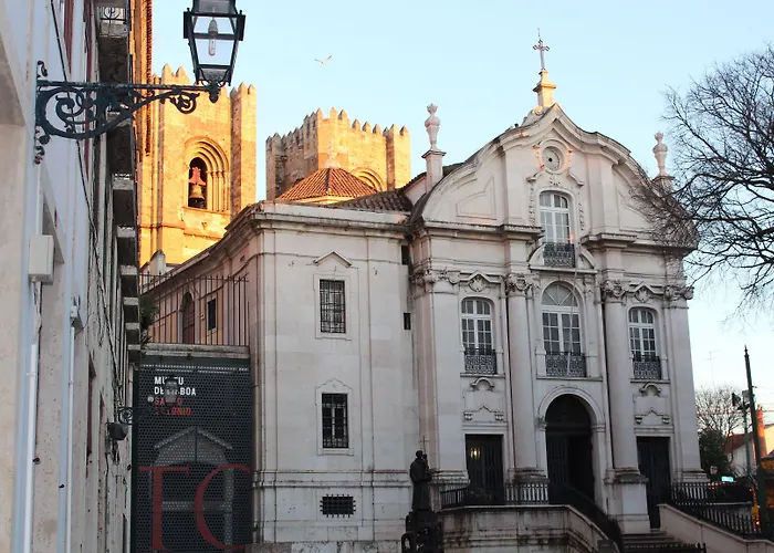 Largo Da Se - Horigem Gæstehus